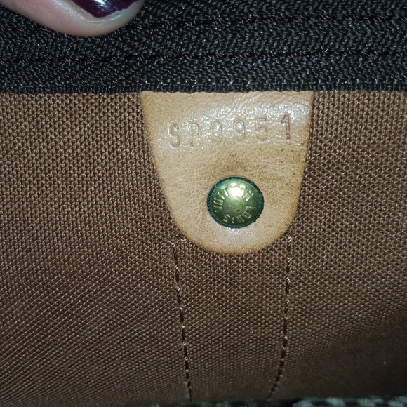 Authentic Louis Vuitton Keepall 50 - Picture 5 of 5